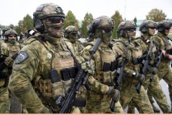 Полку Росгвардии имени Героя России Ахмата-Хаджи Кадырова вручено Боевое знамя нового образца Полку Росгвардии имени Героя России Ахмата-Хаджи Кадырова вручено Боевое знамя нового образца
