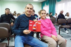 Офицер Росгвардии принял участие в квесте по мотивам игры «Форд Боярд» ко Дню Отца на Ямале Офицер Росгвардии принял участие в квесте по мотивам игры «Форд Боярд» ко Дню Отца на Ямале