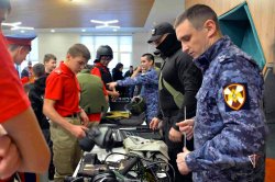 Росгвардия приняла участие в военно-патриотической акции «День призывника» на Ямале Росгвардия приняла участие в военно-патриотической акции «День призывника» на Ямале