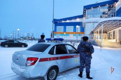 Росгвардия обеспечила общественную безопасность на выставке дронов и юбилейном «Кубке Полярного Урала» по мини-футболу на Ямале Росгвардия обеспечила общественную безопасность на выставке дронов и юбилейном «Кубке Полярного Урала» по мини-футболу на Ямале