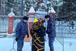 Росгвардия обеспечила общественную безопасность в период проведения Крещенских Богослужений на Ямале Росгвардия обеспечила общественную безопасность в период проведения Крещенских Богослужений на Ямале