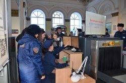 В Самарской области к транспортным полицейским пришли учащиеся колледжей В Самарской области к транспортным полицейским пришли учащиеся колледжей