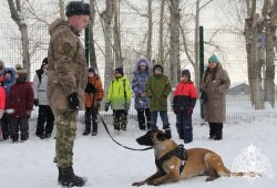В преддверии Дня защитника Отечества в Тюменской области стартовала ежегодная ведомственная акция «Неделя мужества» В преддверии Дня защитника Отечества в Тюменской области стартовала ежегодная ведомственная акция «Неделя мужества»