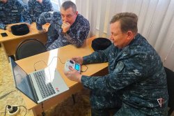 Росгвардейцы приняли участие в учебно-практических занятиях по управлению беспилотными летательными аппаратами на Ямале Росгвардейцы приняли участие в учебно-практических занятиях по управлению беспилотными летательными аппаратами на Ямале