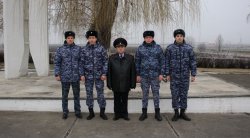 Росгвардейцы продолжают участвовать в акции «На страже памяти» в Кабардино-Балкарии Росгвардейцы продолжают участвовать в акции «На страже памяти» в Кабардино-Балкарии