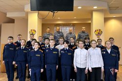Росгвардия поздравляет представительниц прекрасного пола с Международным женским днем на Ямале Росгвардия поздравляет представительниц прекрасного пола с Международным женским днем на Ямале