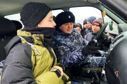 Росгвардия поздравляет представительниц прекрасного пола с Международным женским днем на Ямале Росгвардия поздравляет представительниц прекрасного пола с Международным женским днем на Ямале