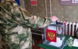В Дагестане росгвардейцы проголосовали на выборах Президента России В Дагестане росгвардейцы проголосовали на выборах Президента России