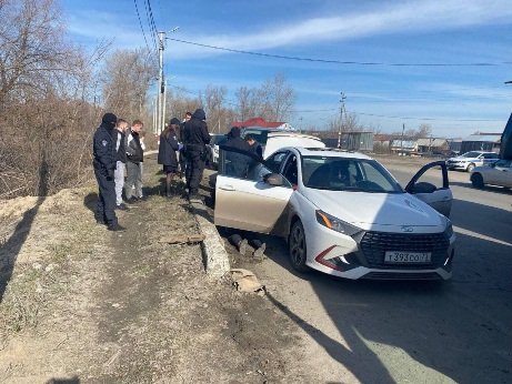 При содействии СОБР Росгвардии на территории Ульяновской области задержаны подозреваемые в мошенничестве При содействии СОБР Росгвардии на территории Ульяновской области задержаны подозреваемые в мошенничестве