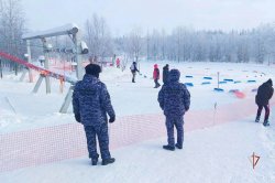 Росгвардия обеспечила правопорядок в период проведения спортивных и интеллектуальных мероприятий на Ямале Росгвардия обеспечила правопорядок в период проведения спортивных и интеллектуальных мероприятий на Ямале