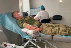 Донорскую акцию «От сердца к сердцу» поддержали росгвардейцы в Мелитополе Донорскую акцию «От сердца к сердцу» поддержали росгвардейцы в Мелитополе