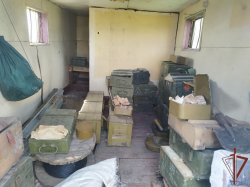 Росгвардейцы обнаружили тайники с большим количеством боеприпасов и взрывчатки в ДНР Росгвардейцы обнаружили тайники с большим количеством боеприпасов и взрывчатки в ДНР