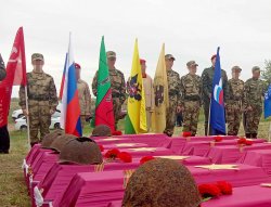 Героев-красноармейцев перезахоронили в Запорожской области при участии Росгвардии Героев-красноармейцев перезахоронили в Запорожской области при участии Росгвардии