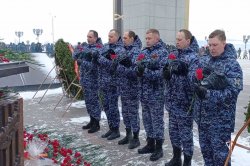 Парадный расчет Росгвардии в столице Ямала принял участие в праздничном марше, посвященном Великой Победе Парадный расчет Росгвардии в столице Ямала принял участие в праздничном марше, посвященном Великой Победе