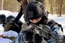 Сотрудники ОМОН Росгвардии прошли курс по тактической медицине на Ямале Сотрудники ОМОН Росгвардии прошли курс по тактической медицине на Ямале