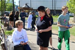 Сотрудники новгородской полиции и спасатели провели рейд по профилактике несчастных случаев на воде Сотрудники новгородской полиции и спасатели провели рейд по профилактике несчастных случаев на воде