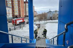 Межведомственная тренировка Росгвардии и МЧС состоялась на Ямале Межведомственная тренировка Росгвардии и МЧС состоялась на Ямале