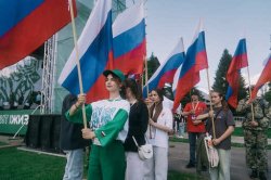 Молодые люди Омской области приняли участие в церемонии открытия форума «Алтай. Территория развития» платформы Росмолодёжь.События Молодые люди Омской области приняли участие в церемонии открытия форума «Алтай. Территория развития» платформы Росмолодёжь.События