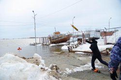 Учебно-методический сбор росгвардейцев – нештатных спасателей на воде состоялся на Ямале Учебно-методический сбор росгвардейцев – нештатных спасателей на воде состоялся на Ямале