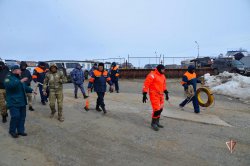 Учебно-методический сбор росгвардейцев – нештатных спасателей на воде состоялся на Ямале Учебно-методический сбор росгвардейцев – нештатных спасателей на воде состоялся на Ямале