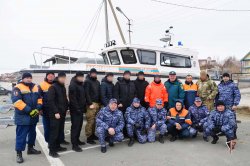Учебно-методический сбор росгвардейцев – нештатных спасателей на воде состоялся на Ямале Учебно-методический сбор росгвардейцев – нештатных спасателей на воде состоялся на Ямале
