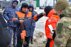 Учебно-методический сбор росгвардейцев – нештатных спасателей на воде состоялся на Ямале Учебно-методический сбор росгвардейцев – нештатных спасателей на воде состоялся на Ямале