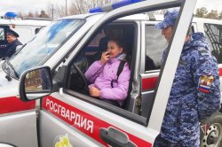 Акция «Каникулы с Росгвардией» проходит на Ямале Акция «Каникулы с Росгвардией» проходит на Ямале