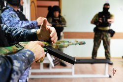 На Ямале завершился учебно-методический сбор росгвардейцев – нештатных инструкторов по рукопашному бою (ВИДЕО) На Ямале завершился учебно-методический сбор росгвардейцев – нештатных инструкторов по рукопашному бою (ВИДЕО)
