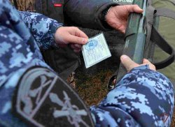 Росгвардейцы за неделю проверили более 50 владельцев оружия в Тамбовской области Росгвардейцы за неделю проверили более 50 владельцев оружия в Тамбовской области