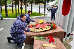 На Ямале росгвардейцы почтили память погибших в годы Великой Отечественной войны На Ямале росгвардейцы почтили память погибших в годы Великой Отечественной войны