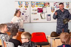 На «Каникулах с Росгвардией» ямальские школьники узнали об участии правоохранителей в поисковых экспедициях На «Каникулах с Росгвардией» ямальские школьники узнали об участии правоохранителей в поисковых экспедициях