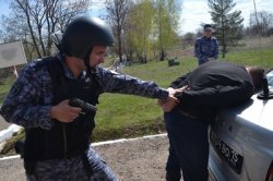 В Тольятти сотрудники Росгвардии задержали подозреваемого в распространении наркотиков В Тольятти сотрудники Росгвардии задержали подозреваемого в распространении наркотиков