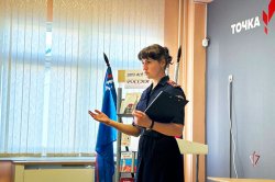 Росгвардия рассказала ямальским школьникам о великой победе советских войск на Курской дуге Росгвардия рассказала ямальским школьникам о великой победе советских войск на Курской дуге