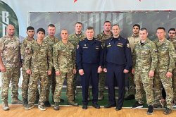 Заместитель командующего Уральским округом встретился с губернатором Ямала и проинспектировал спецподразделение Росгвардии Заместитель командующего Уральским округом встретился с губернатором Ямала и проинспектировал спецподразделение Росгвардии