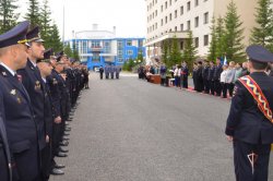 На Ямале Росгвардия приняла участие в мероприятиях, приуроченных ко Дню государственного флага На Ямале Росгвардия приняла участие в мероприятиях, приуроченных ко Дню государственного флага