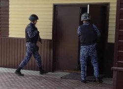 Мценские росгвардейцы отработали задержание условных злоумышленников Мценские росгвардейцы отработали задержание условных злоумышленников