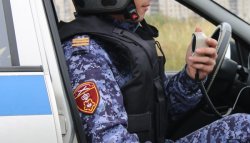 Экипаж Росгвардии задержал разыскиваемого северодвинца за неуплату алиментов Экипаж Росгвардии задержал разыскиваемого северодвинца за неуплату алиментов