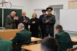 В Канской воспитательной колонии побывали сенаторы от Красноярского края в Совете Федерации Андрей Клишас и Александр Усс В Канской воспитательной колонии побывали сенаторы от Красноярского края в Совете Федерации Андрей Клишас и Александр Усс