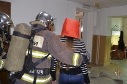 Межведомственная тренировка Росгвардии и МЧС состоялась на Ямале Межведомственная тренировка Росгвардии и МЧС состоялась на Ямале