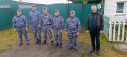 Омские росгвардейцы оказали помощь семье сослуживца, находящего в зоне СВО Омские росгвардейцы оказали помощь семье сослуживца, находящего в зоне СВО