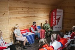 В Архангельской области офицер Росгвардии рассказал об СВО на региональной школе актива «Движения Первых» В Архангельской области офицер Росгвардии рассказал об СВО на региональной школе актива «Движения Первых»