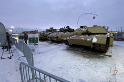 Росгвардия обеспечивает охрану трофейной техники стран НАТО на Ямале Росгвардия обеспечивает охрану трофейной техники стран НАТО на Ямале