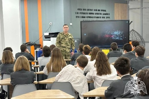 В Димитровграде росгвардеец рассказал лицеистам о основоположнике войск правопорядка В Димитровграде росгвардеец рассказал лицеистам о основоположнике войск правопорядка