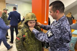 На Ямале росгвардейцы приняли участие в военно-патриотической акции «День призывника» На Ямале росгвардейцы приняли участие в военно-патриотической акции «День призывника»
