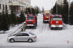На Ямале прошли совместные пожарно-тактические учения Росгвардии и МЧС На Ямале прошли совместные пожарно-тактические учения Росгвардии и МЧС