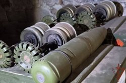 Скрытый полевой склад с боеприпасами обнаружили разведчики Росгвардии и сотрудники ФСБ в ЛНР Скрытый полевой склад с боеприпасами обнаружили разведчики Росгвардии и сотрудники ФСБ в ЛНР
