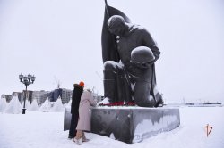 На Ямале росгвардейцы совместно с подшефными кадетами почтили память безымянных героев На Ямале росгвардейцы совместно с подшефными кадетами почтили память безымянных героев