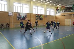 Воспитанники Канской воспитательной колонии сыграли в футбол с взрослыми любительскими командами Воспитанники Канской воспитательной колонии сыграли в футбол с взрослыми любительскими командами