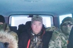 Сотрудники СОБР Росгвардии задержали дезертира, скрывающегося в ямальской тундре Сотрудники СОБР Росгвардии задержали дезертира, скрывающегося в ямальской тундре