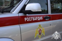 Росгвардейцы задержали агрессивного гражданина в ресторане Петрозаводска Росгвардейцы задержали агрессивного гражданина в ресторане Петрозаводска